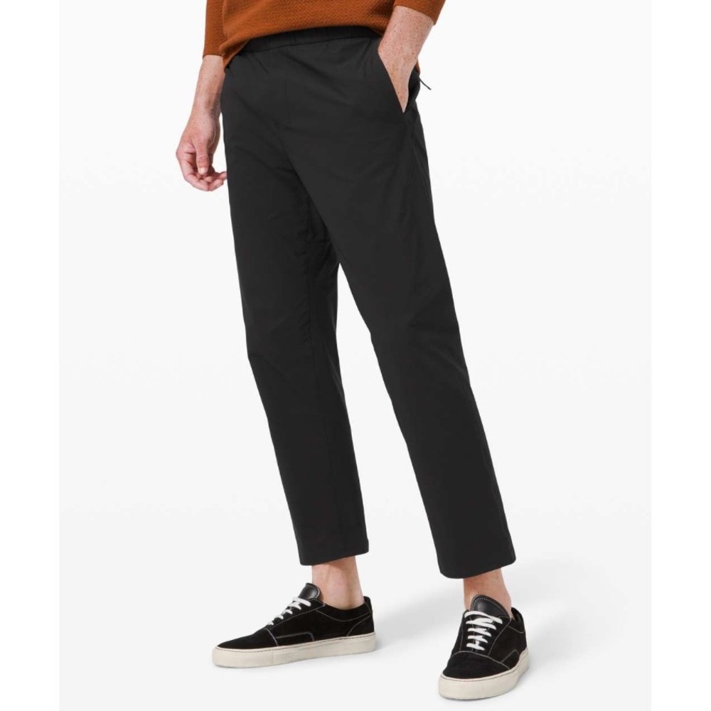 LULULEMON LAB $148 Mens Medium M5ACES Black Straight Leg Pull On Ashta Pants DD8